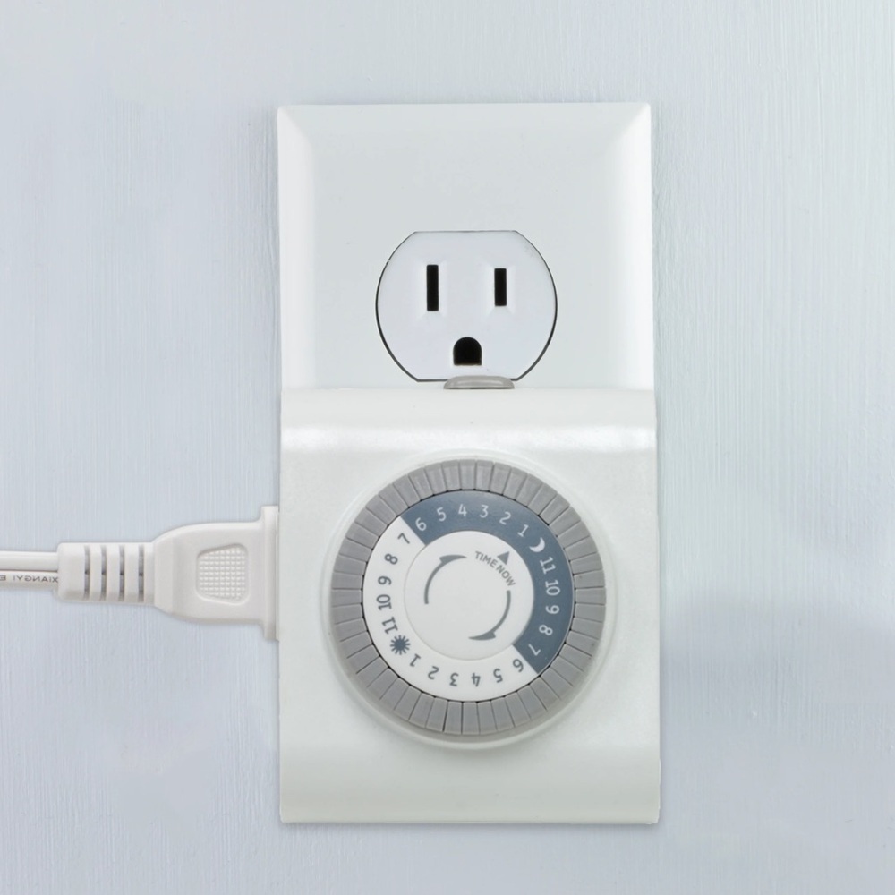 GE Indoor Plug-In 24 Hour Mechanical Timer